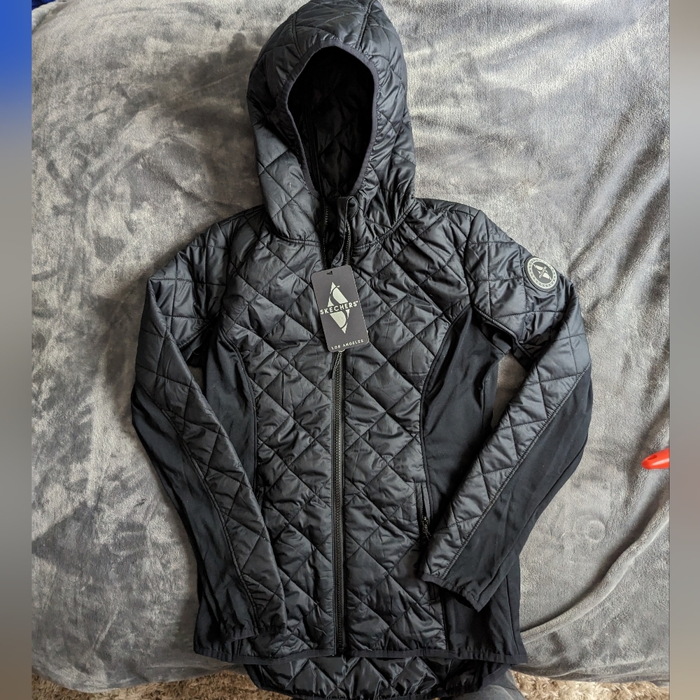 Skechers Ladies black puffer Jacket Size Small